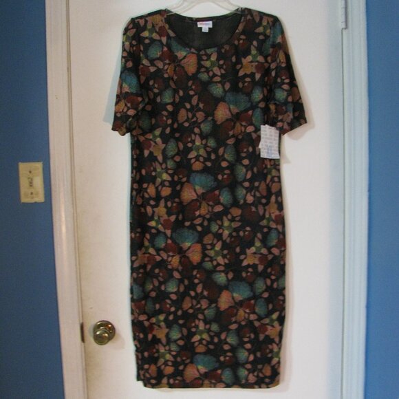 LuLaRoe Julia Dress XL NWT New with Tags Leaf Pattern Stretch SALE - Picture 1 of 4